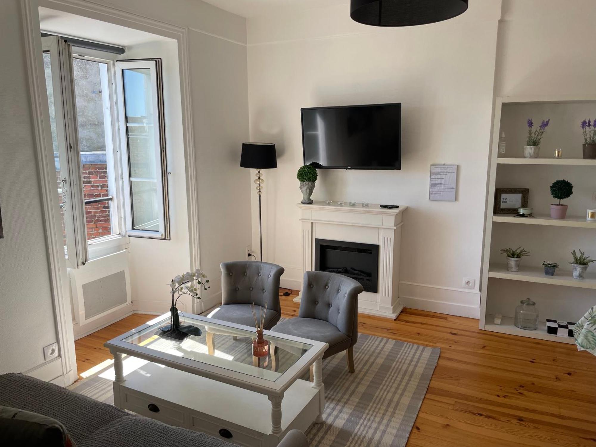 En Face De L'hotel Normandy - Dernier Etage Deauville